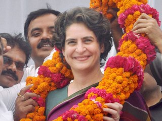 അയോധ്യയിലേക്ക് ട്രെയിന്‍ യാത്രയുമായി പ്രിയങ്ക | Oneindia Malayalam