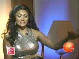 Donna D'Cruz lives life queensize