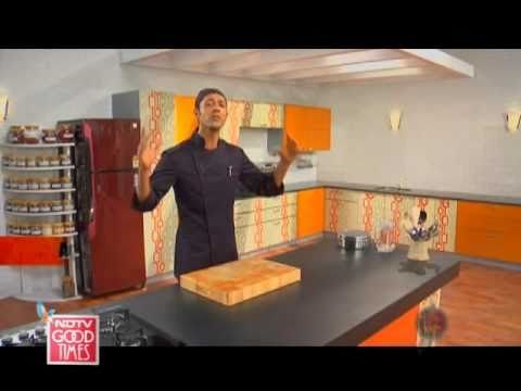 Aditya cooks up Kashmiri cuisine