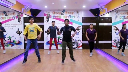 Birthday Bash | Diliwaali Zaalim Girlfriend Dance Ssteps by Step2Step Dance Studio