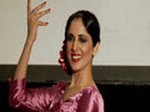 Divas learn new languages