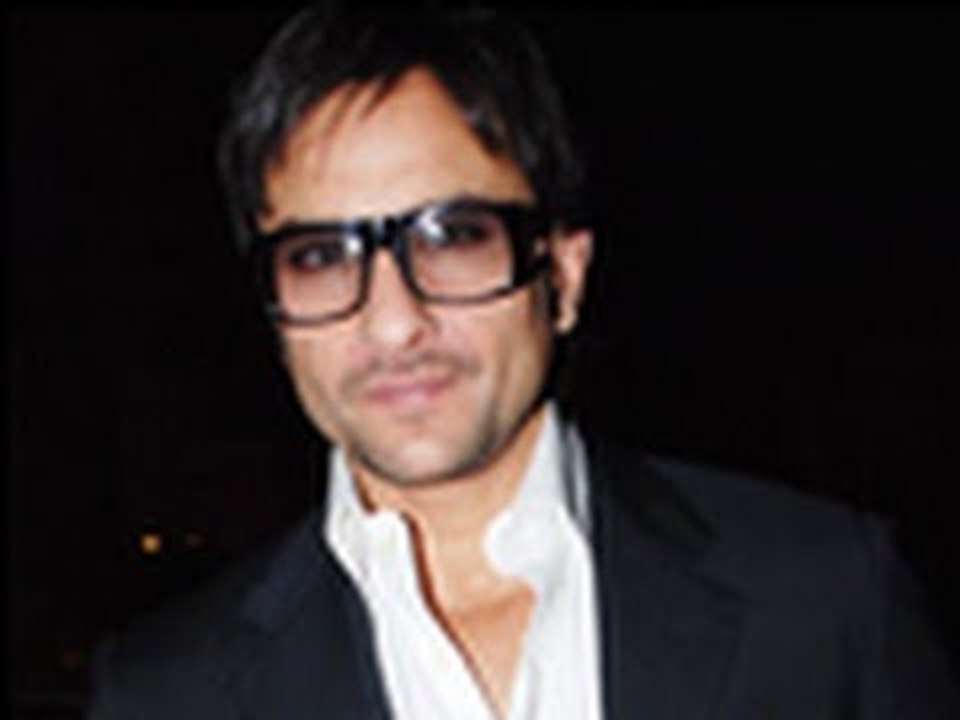Saif Ali Khan turns peacemaker