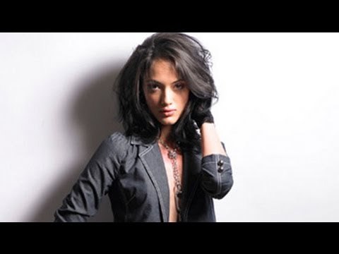 Angela Jonsson will co-star with Salman