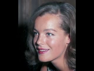 Romy, the dock of the bay