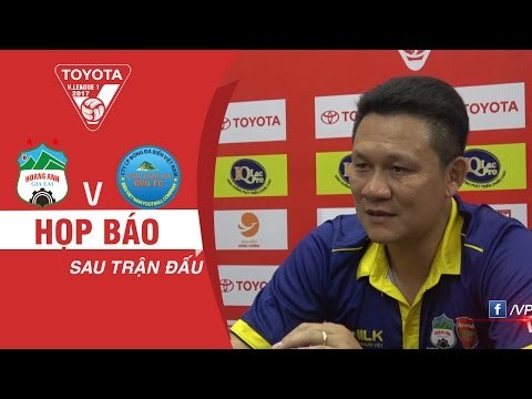 HỌP BÁO SAU TRẬN | HAGL THUA VÌ HÀNG PHÒNG NGỰ THIẾU TẬP TRUNG