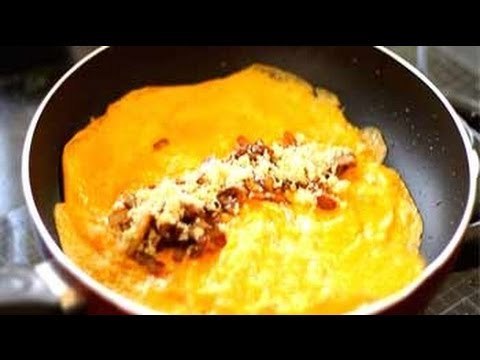 Caramalized Onion and Cheese Omelette