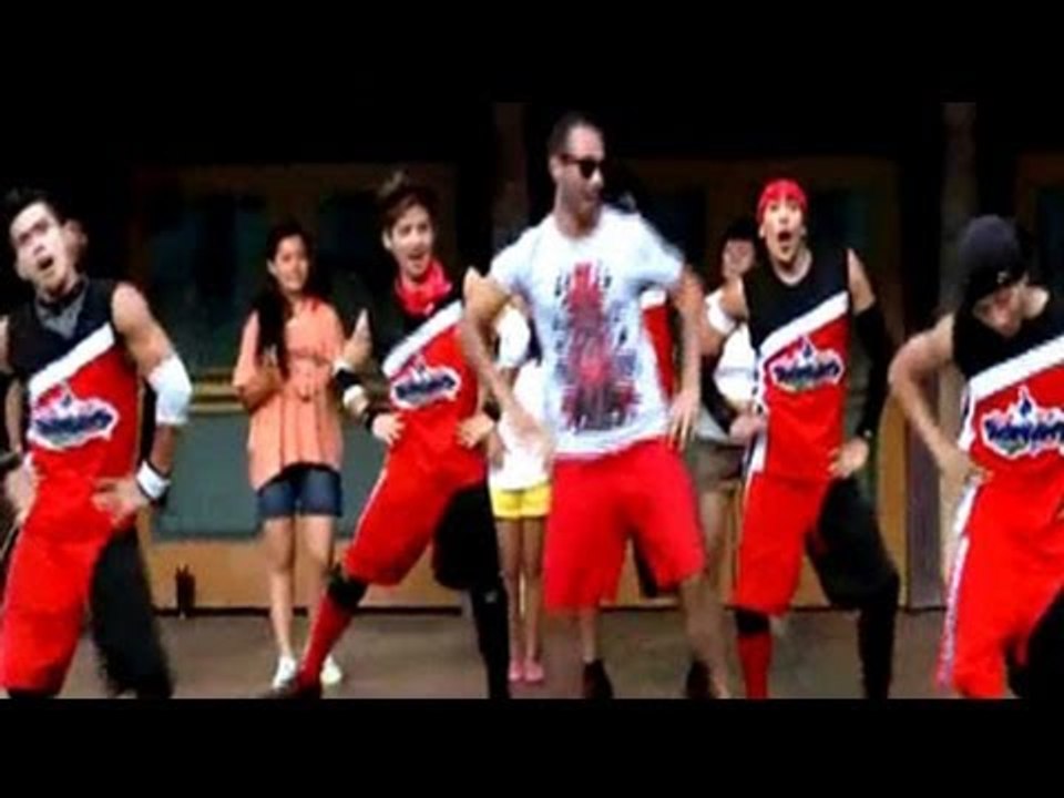 Dance off at the Universal Studios, Singapore