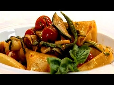 Garlic Flavoured Zucchini With Pasta