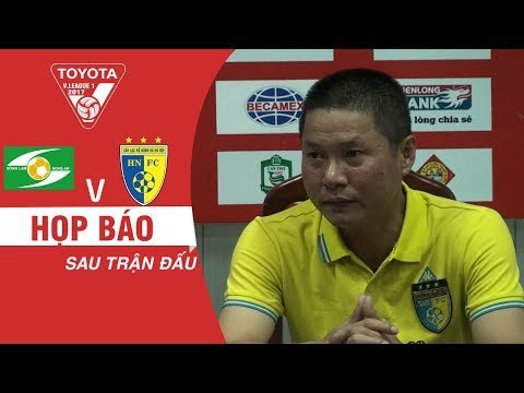 HỌP BÁO SAU TRẬN | HLV CHU ĐÌNH NGHIÊM: CẦU THỦ 2 ĐỘI ĐÃ BỎ LỠ QUÁ NHIỀU CƠ HỘI