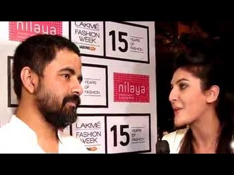 Ask Ambika: Sabyasachi on how to dress for Bengali wedding?