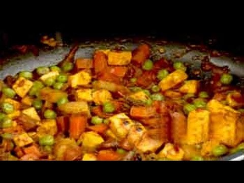 Watch recipe: Matar Paneer