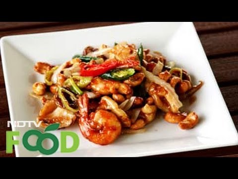Watch recipe: Chilli Prawns