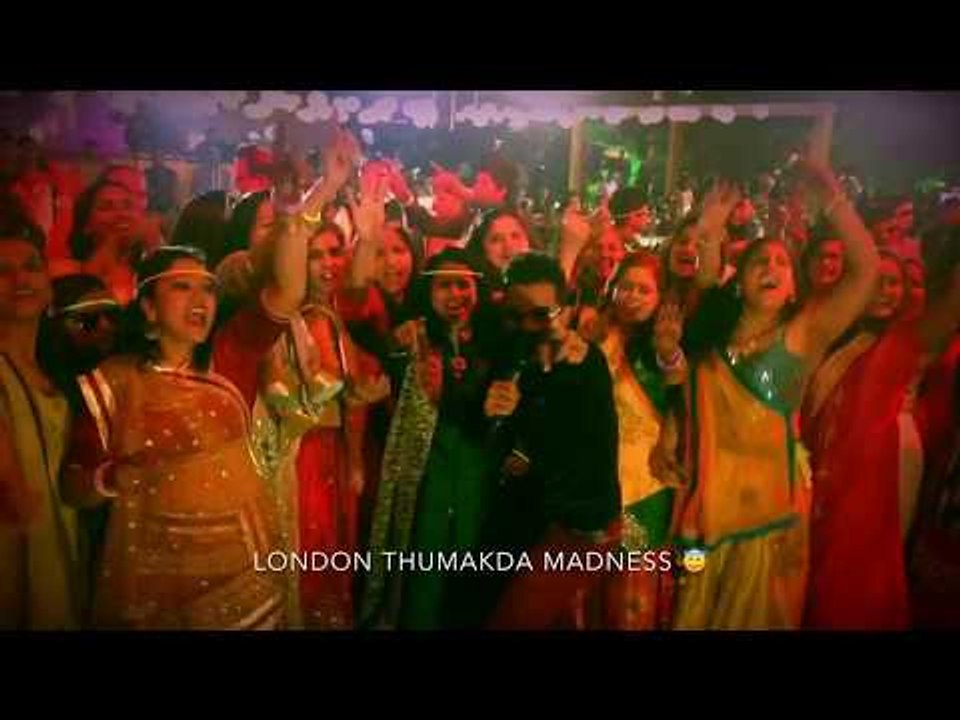 Rajdeep Chatterjee rocking at a Sangeet function with all the ladies 