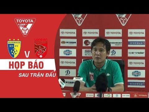 Dù thua đậm, HLV Minh Phương hứa sẽ cùng các học trò chiến đấu đến vòng đấu cuối cùng