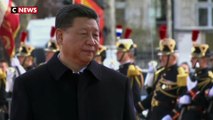 Arc de Triomphe : Emmanuel Macron déroule le tapis rouge pour Xi Jinping