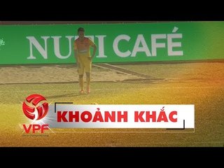 Đình Bảo (Hải Phòng FC) sút phạt chạm xà ngang CLB TP.HCM | VPF Media