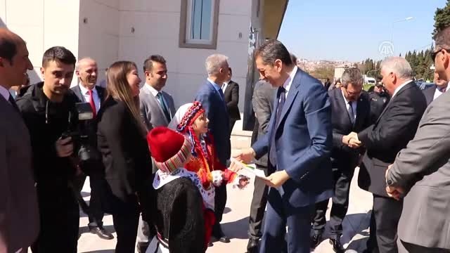 Selçuk: (Ders Sayısı) Çözümümüz Eylül Ayından İtibaren 9. Sınıflardan Başlayarak Bütün Türkiye'de...