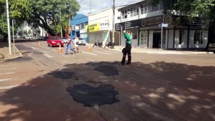 Semáforo em cruzamento no Centro está sem energia