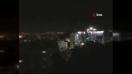 İsrail, Gazze'yi Vuruyor