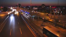 İstanbul- Bakırköy'de Metrobüs Yayaya Çarptı; 2 Yaralı