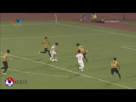 Công Phượng vượt qua 5 cầu thủ U23 Malaysia ghi bàn nâng tỷ số lên 3-0