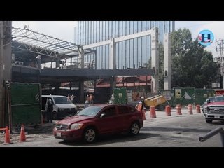 Obra en San Jerónimo invade la vía pública