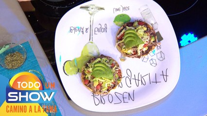 Descargar video: Todo Un Show | ¡La Chef Cristal González nos enseñó a preparar unas deliciosas tostadas de salpicón!