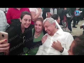 Chiapanecos despiden a López Obrador en el aeropuerto de Tuxtla Gutiérrez