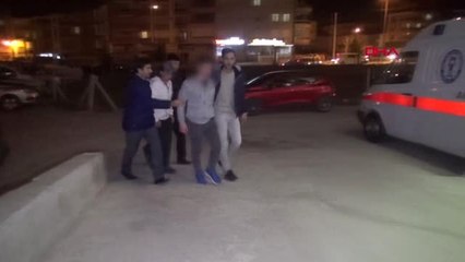 Karaman Kız Arkadaşını Beklerken Bıçaklandı