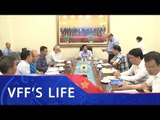 Bộ trưởng Nguyễn Ngọc Thiện làm việc với lãnh đạo VFF và HLV trưởng các đội tuyển| VFF Channel