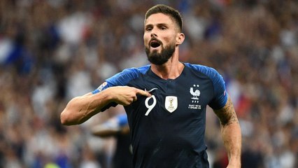 Les Bleus rendent hommage à Giroud