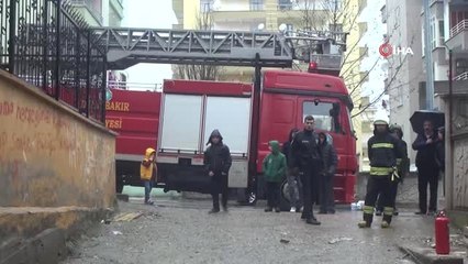 Diyarbakır'da Boya Deposunda Yangın