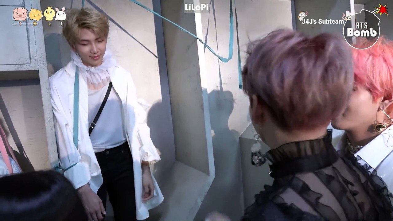 [Vietsub][BANGTAN BOMB] Playing with Film Camera - BTS (방탄소년단)