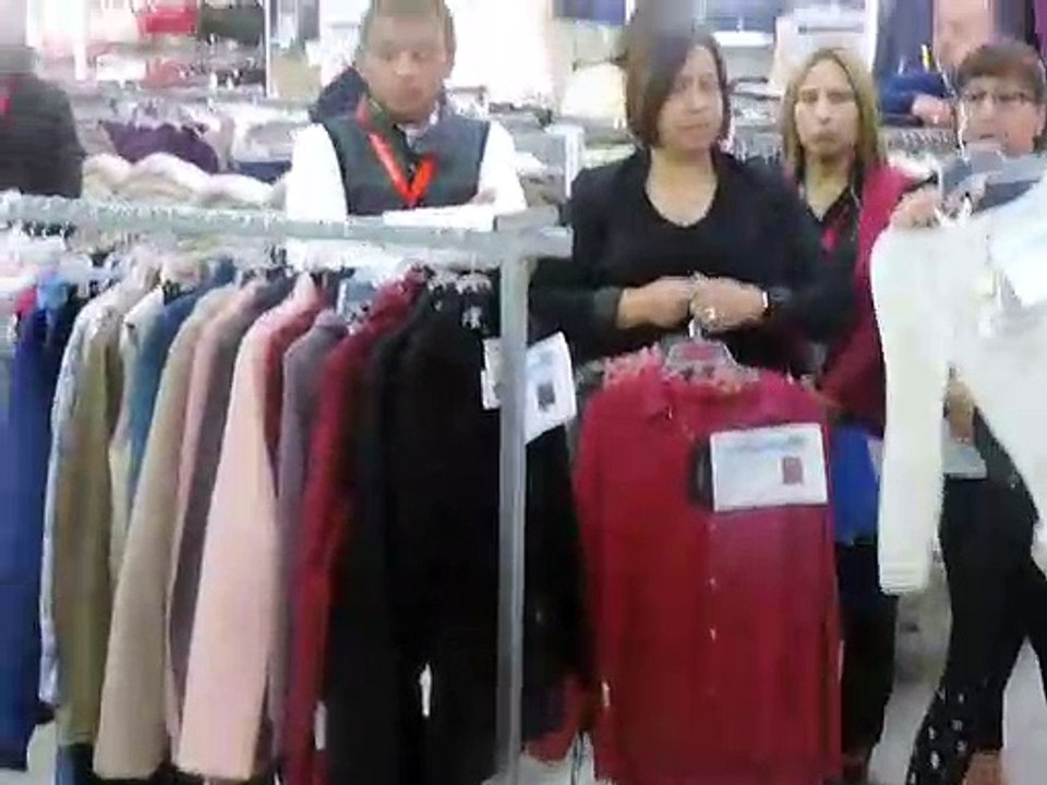 PROBLEMA EXHIBICION SWEATER
