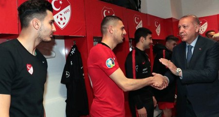 Cumhurbaşkanı Erdoğan, Maçın Ardından Soyunma Odasına İndi