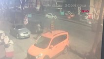 İstanbul- - Unkapanı'nda Kaza Kamerada Yan Yatan Otomobil Metrelerce Sürüklendi...
