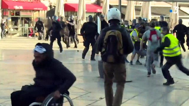 A Montpellier, samedi dernier, des policiers se sont déguisés en gilets jaunes pour interpeller des casseurs, selon les révélations de France 3