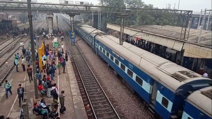 [5 in 1-Trains] Spot 5 Trains in 12 Mins New-Town Faridabad