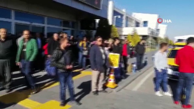 Kayseri Havaalanında Silah Sesleri Duyuldu