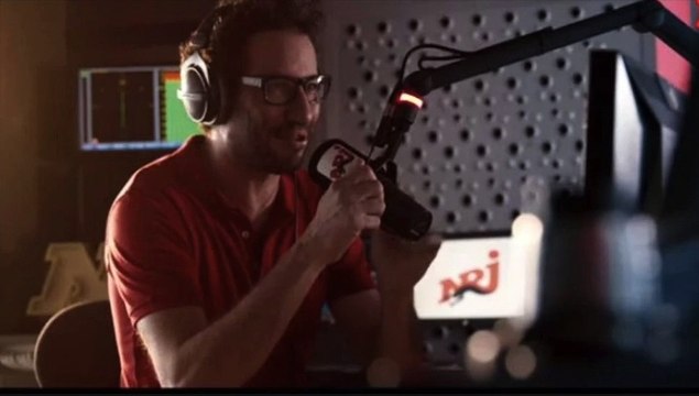 L'animateur de la Matinale de NRJ Manu Levy victime d'un malaise au micro décide d'interrompre son direct