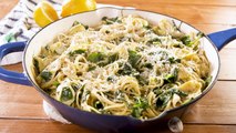 This Cheesy Spinach Artichoke Pasta Is An Easy Weeknight Dinner Victory