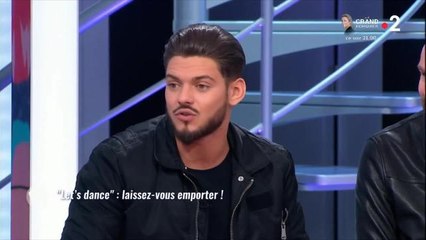 VIDEO. Elle a embrassé le frère jumeau de son mari... mais pas par erreur