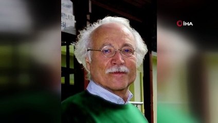 Profesörün Kullandığı Cip Yayaların Arasına Daldı