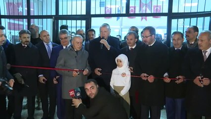 Download Video: Cumhurbaşkanı Erdoğan, Adıyaman Hasan Taşar İmam Hatip Ortaokulu'nun açılışını yaptı - ADIYAMAN