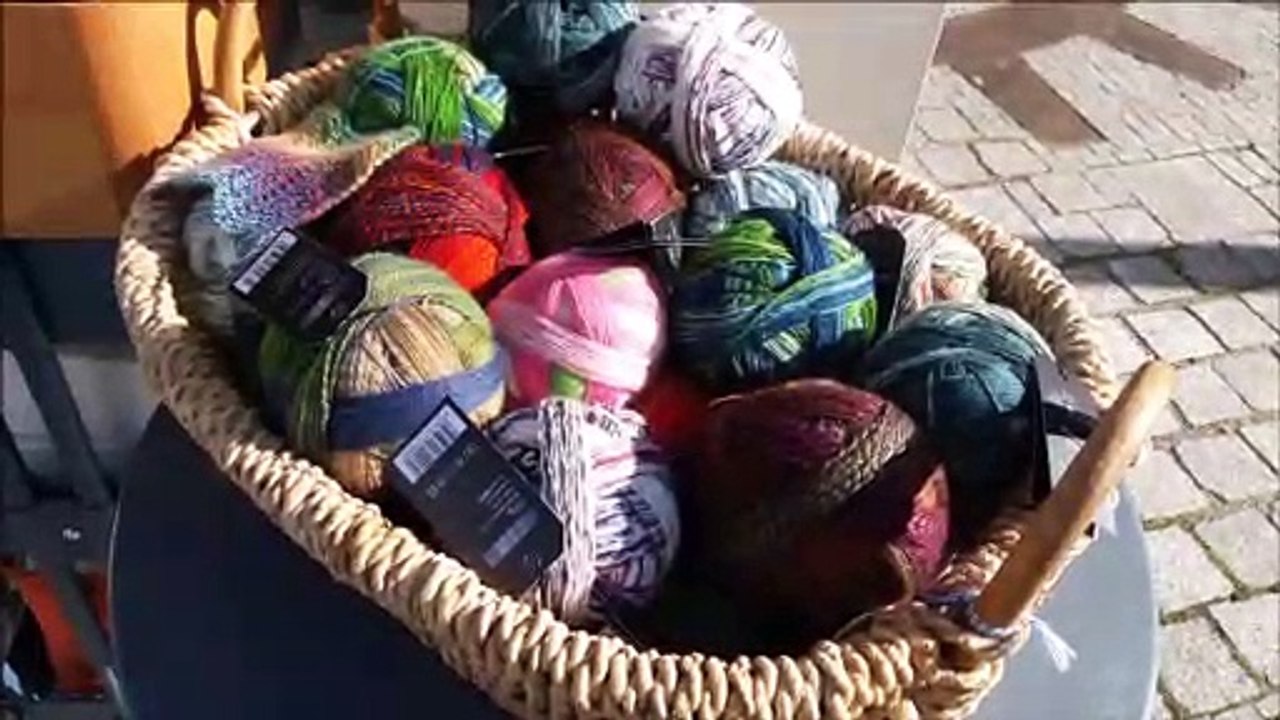 DNA - Les tricoteuses de Fil à lier à Motoco