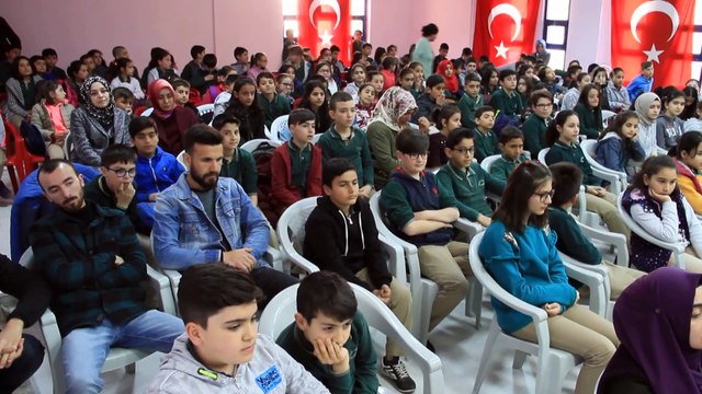 Hemşire adaylarından tiyatro gösterisi - SİVAS