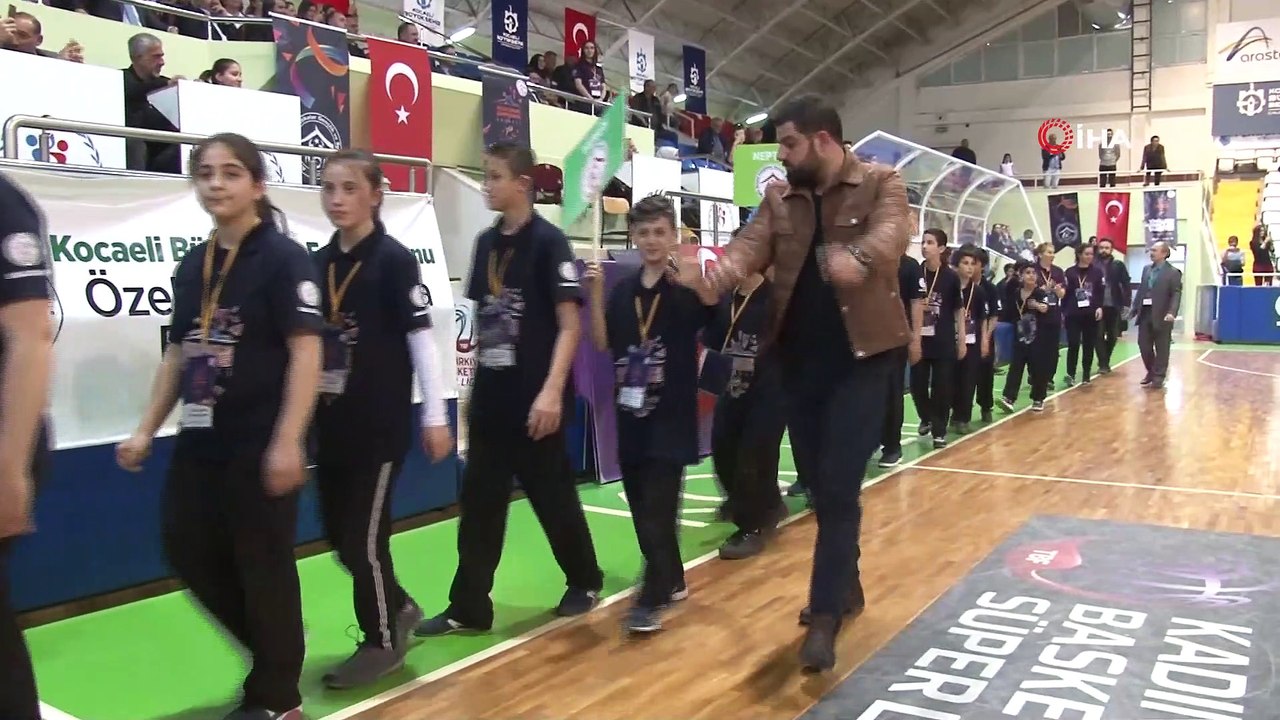 Özel öğrenciler floorcurling turnuvasında kıyasıya yarıştı