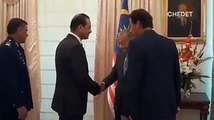 Listen carefully how PM Imran Khan introduces Director General ISI