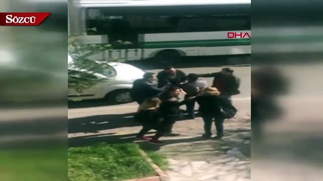 Otomobil sürücüsü kadın otobüs şoförünün yüzüne biber gazı sıktı