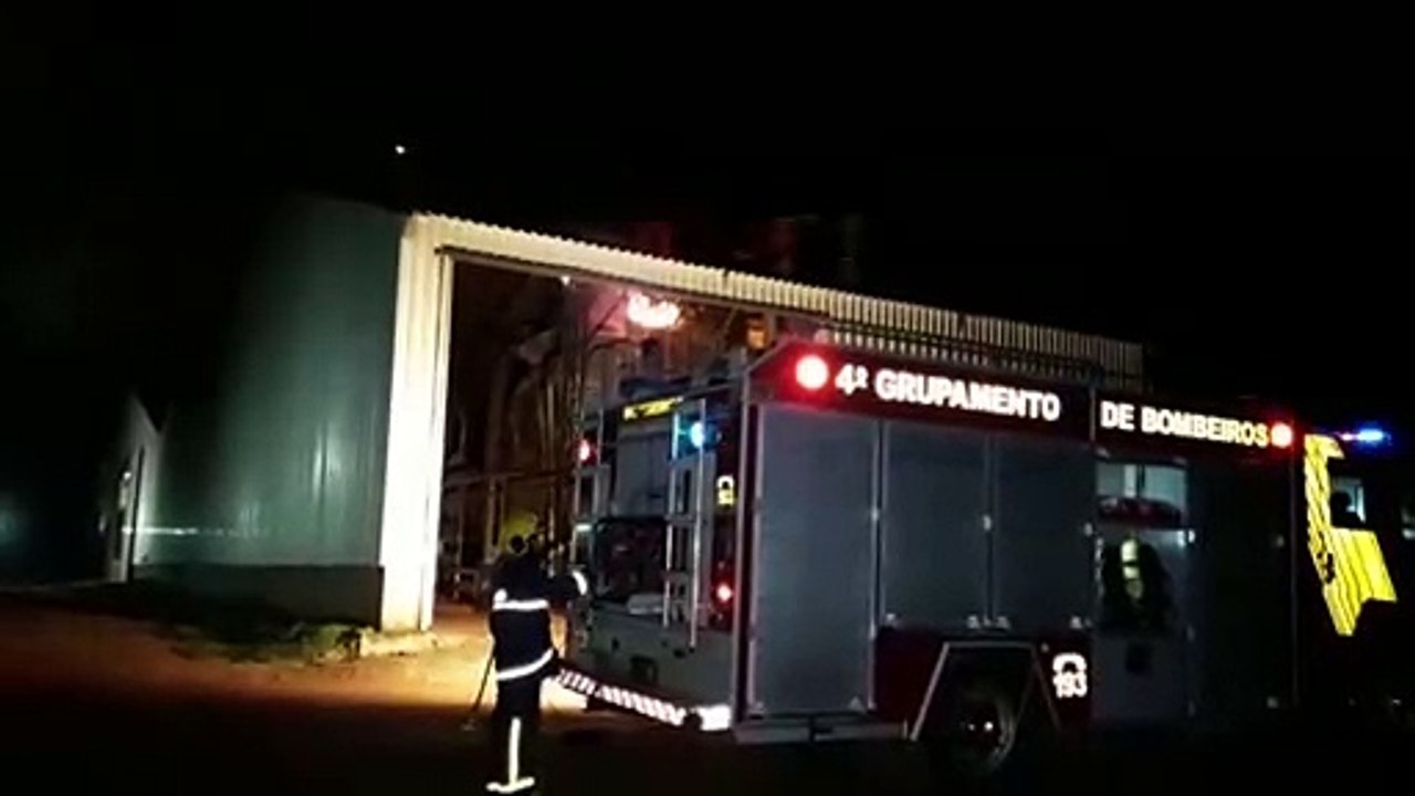Incêndio em Silo mobiliza equipes do Corpo de Bombeiros